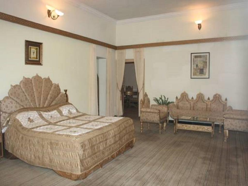 Hotel Palanpur Palace 아부 산 객실 사진