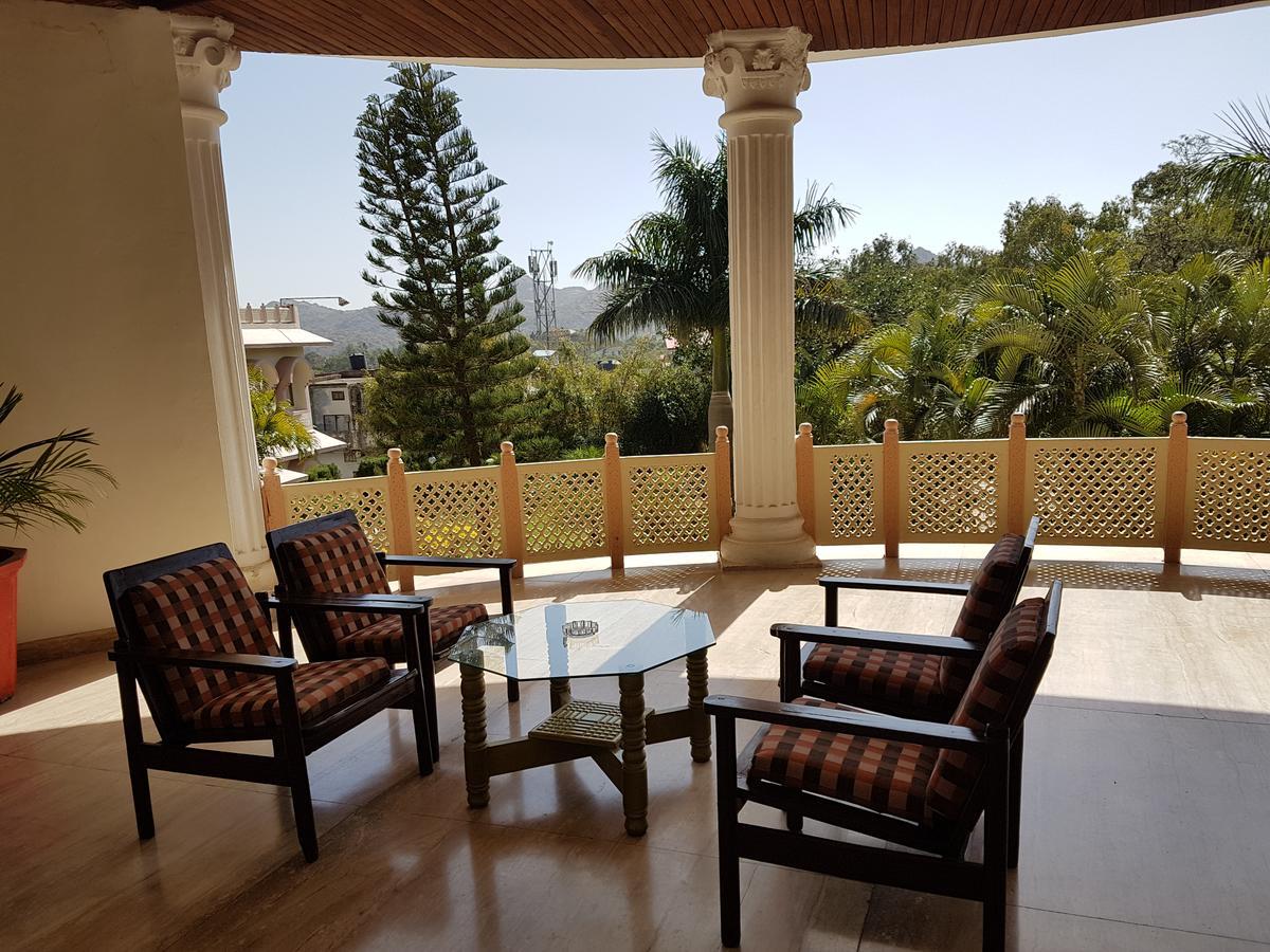 Hotel Palanpur Palace 아부 산 외부 사진