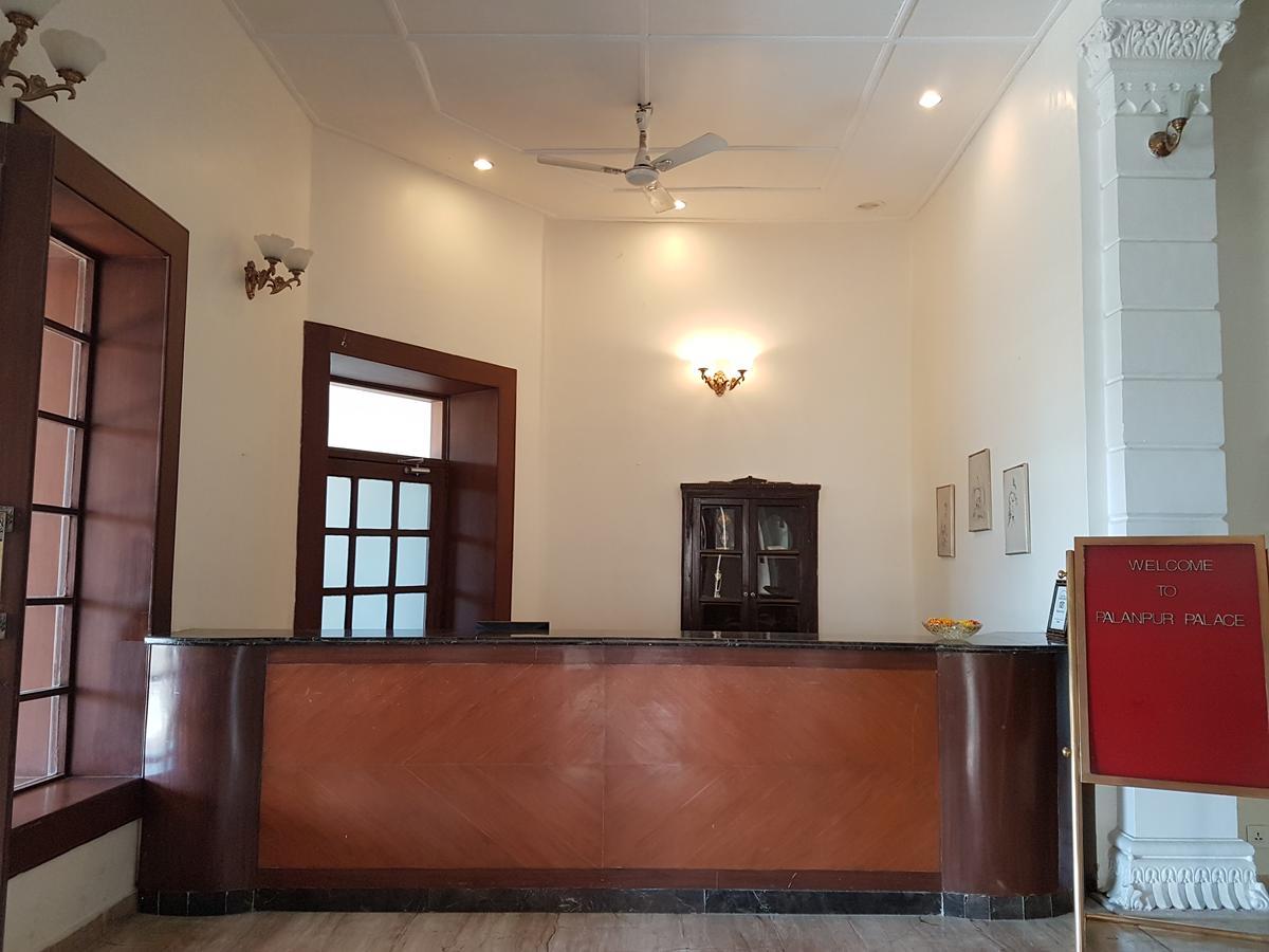 Hotel Palanpur Palace 아부 산 외부 사진